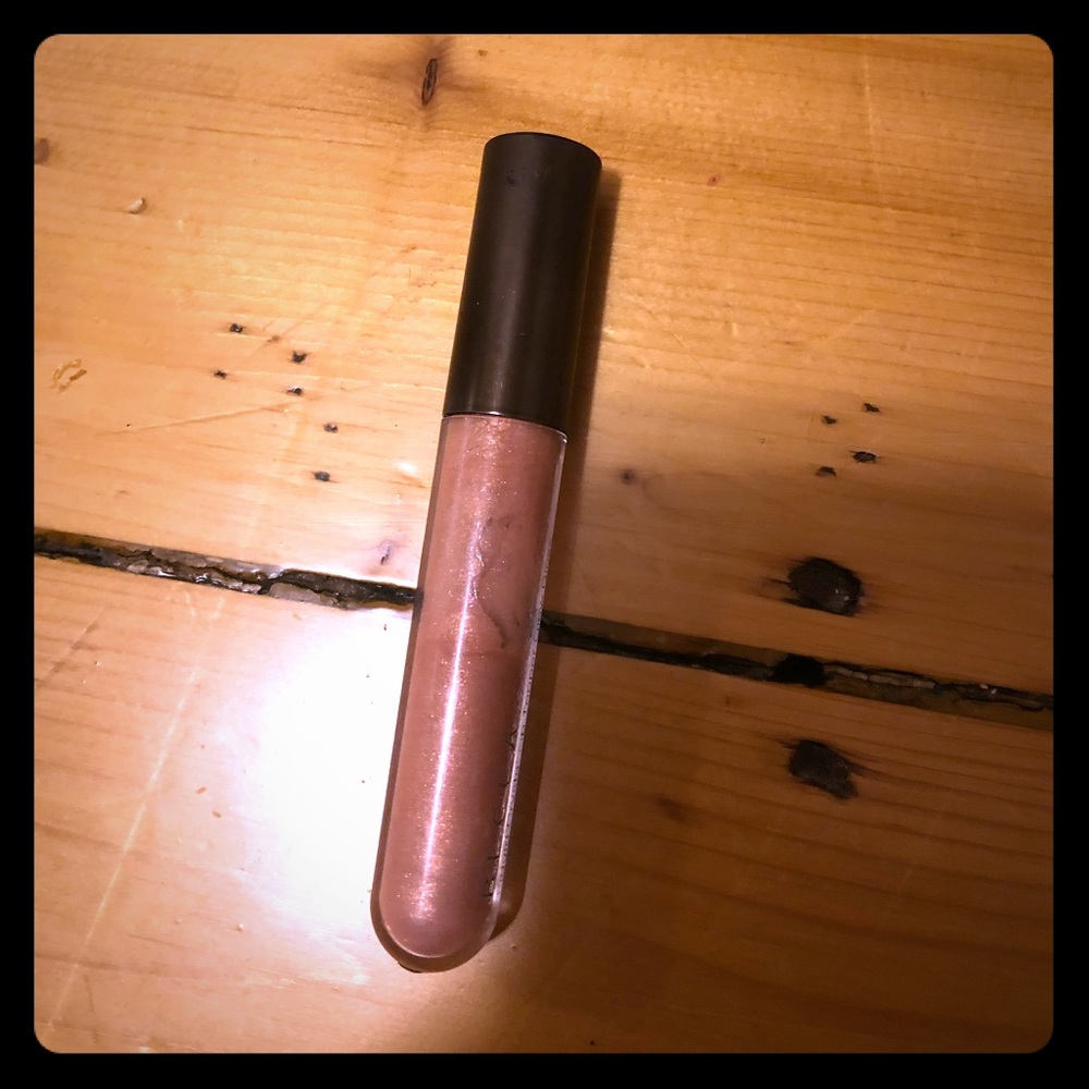 Becca liquid crystal lip topper !